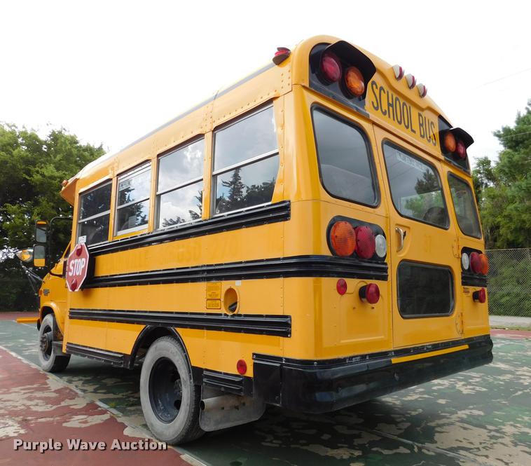image for item DB9464 1996 Chevrolet G30 school bus
