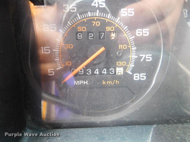 image for item DB9464 1996 Chevrolet G30 school bus