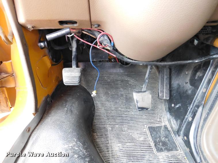 image for item DB9464 1996 Chevrolet G30 school bus