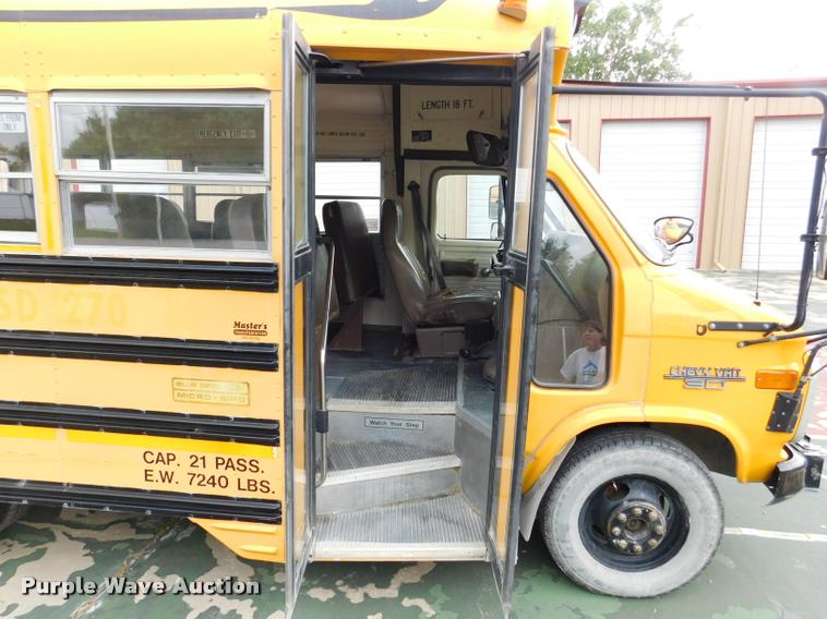image for item DB9464 1996 Chevrolet G30 school bus