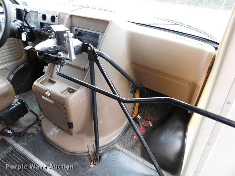 image for item DB9464 1996 Chevrolet G30 school bus