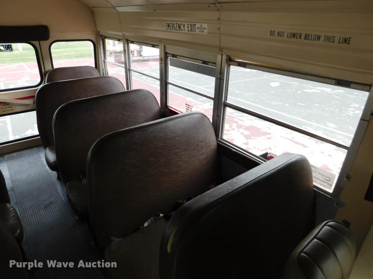 image for item DB9464 1996 Chevrolet G30 school bus