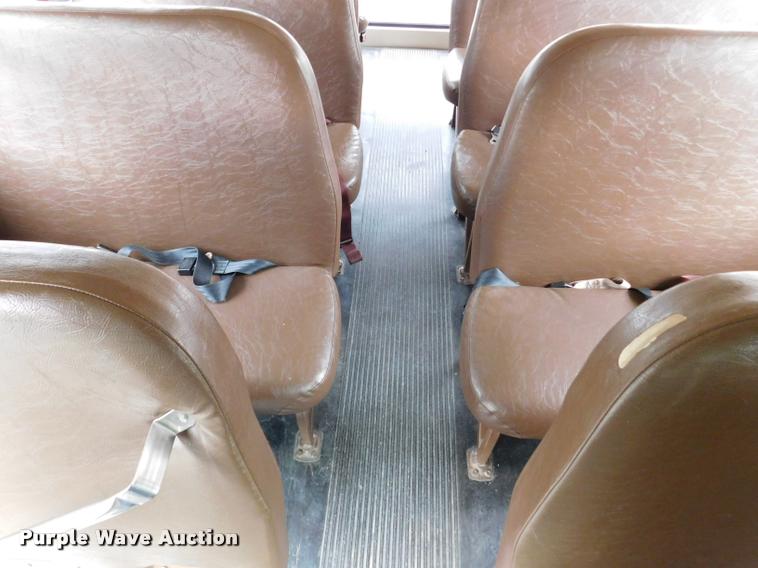 image for item DB9464 1996 Chevrolet G30 school bus