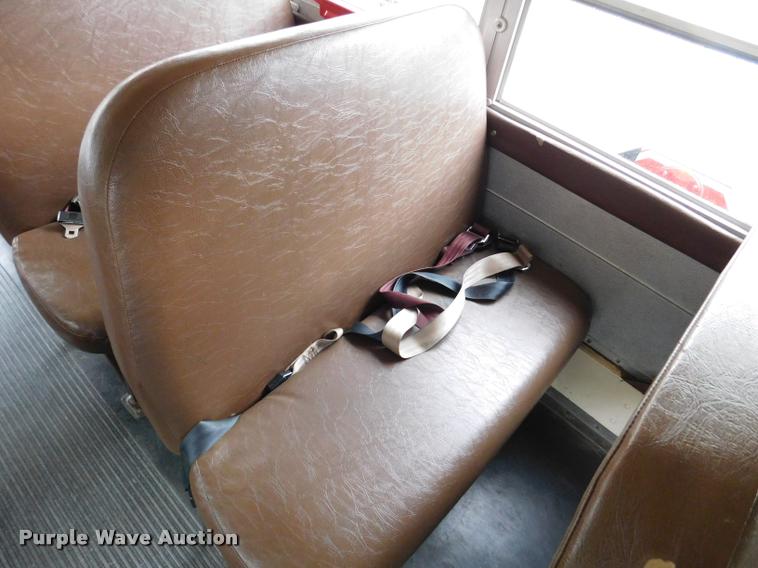 image for item DB9464 1996 Chevrolet G30 school bus