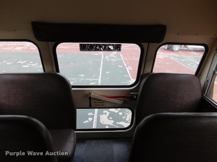 image for item DB9464 1996 Chevrolet G30 school bus