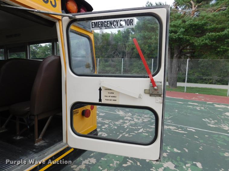 image for item DB9464 1996 Chevrolet G30 school bus
