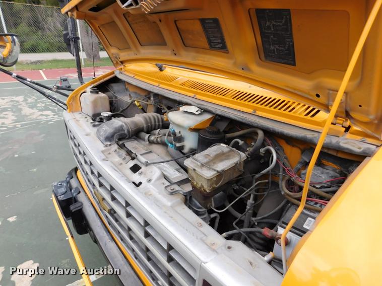 image for item DB9464 1996 Chevrolet G30 school bus