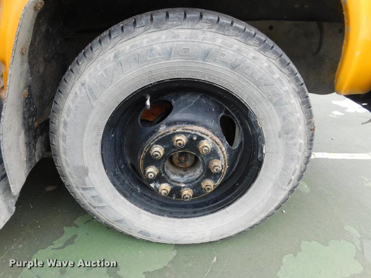 image for item DB9464 1996 Chevrolet G30 school bus