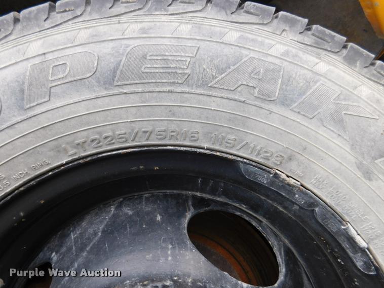 image for item DB9464 1996 Chevrolet G30 school bus