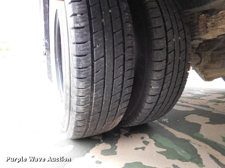 image for item DB9464 1996 Chevrolet G30 school bus