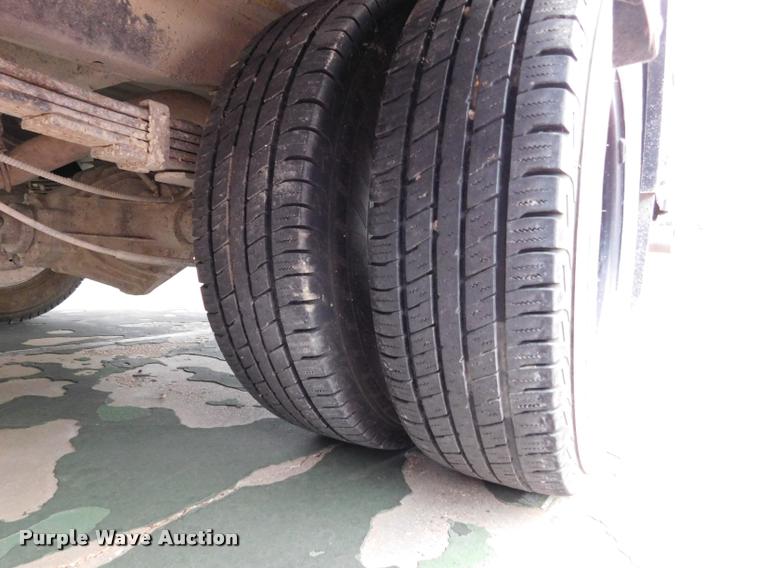 image for item DB9464 1996 Chevrolet G30 school bus