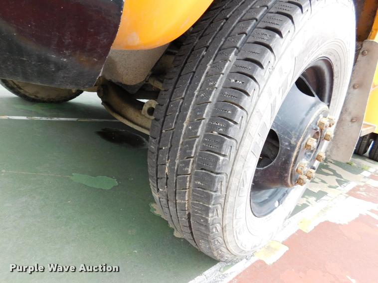 image for item DB9464 1996 Chevrolet G30 school bus