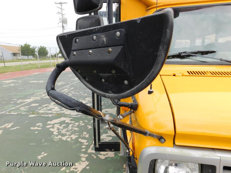 image for item DB9464 1996 Chevrolet G30 school bus