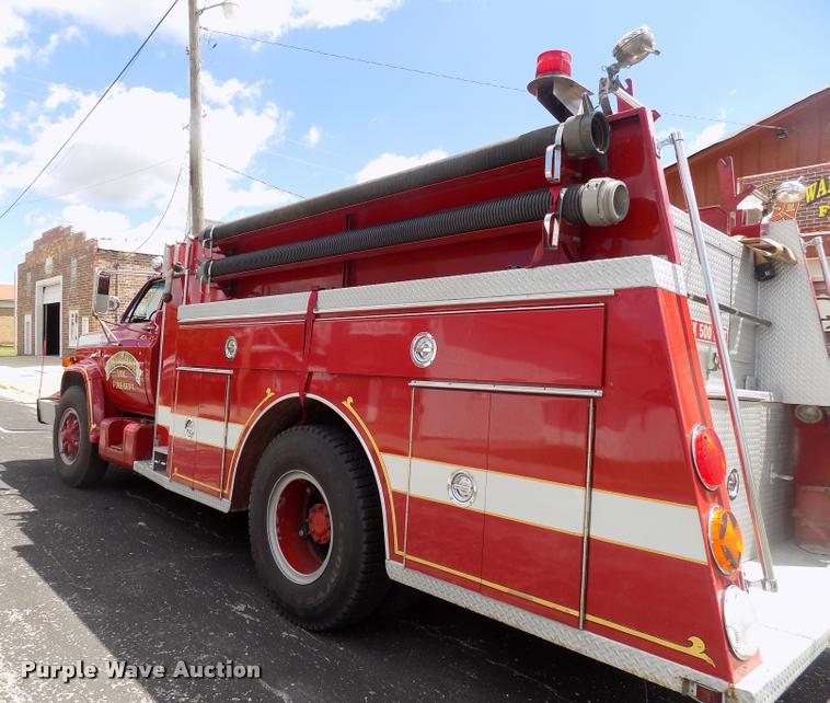 image for item DC4986 1980 GMC 7000 fire truck