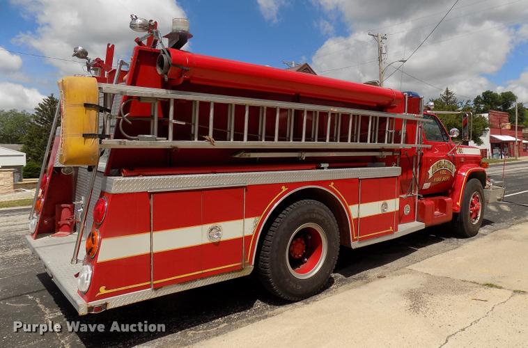 image for item DC4986 1980 GMC 7000 fire truck