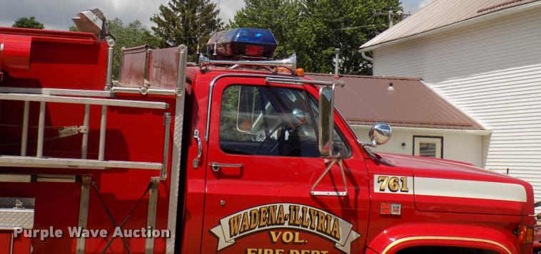 image for item DC4986 1980 GMC 7000 fire truck