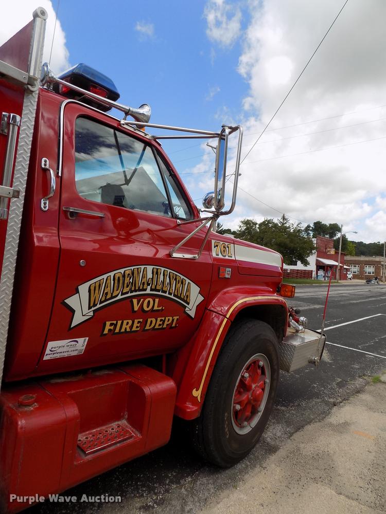 image for item DC4986 1980 GMC 7000 fire truck