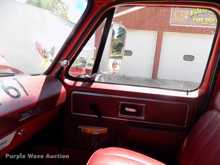 image for item DC4986 1980 GMC 7000 fire truck