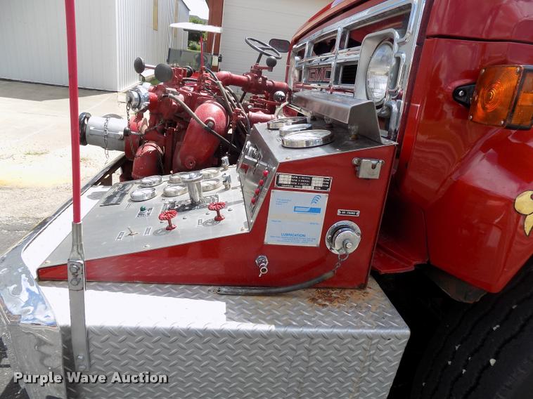 image for item DC4986 1980 GMC 7000 fire truck