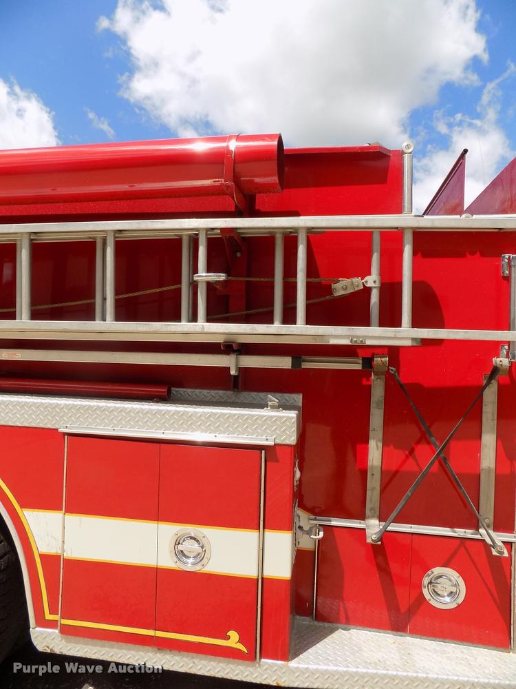 image for item DC4986 1980 GMC 7000 fire truck