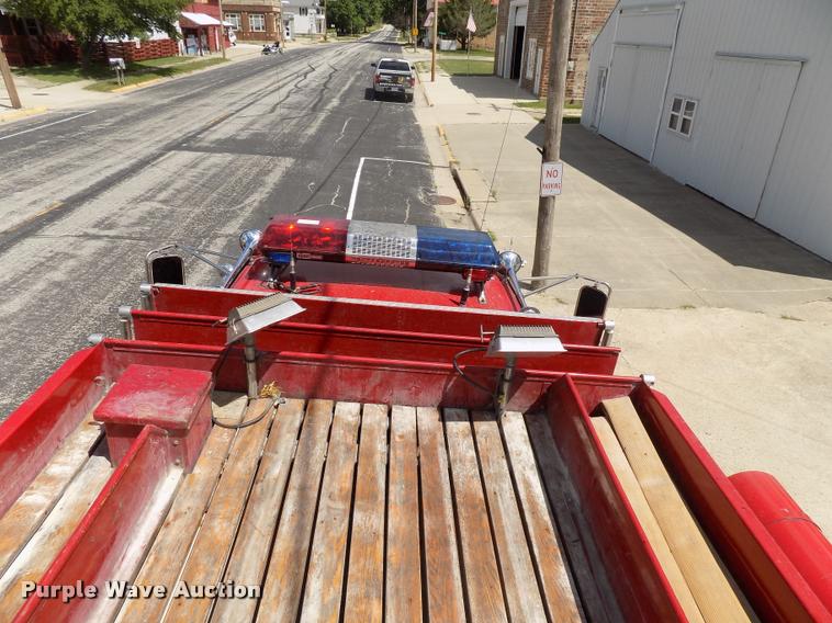 image for item DC4986 1980 GMC 7000 fire truck