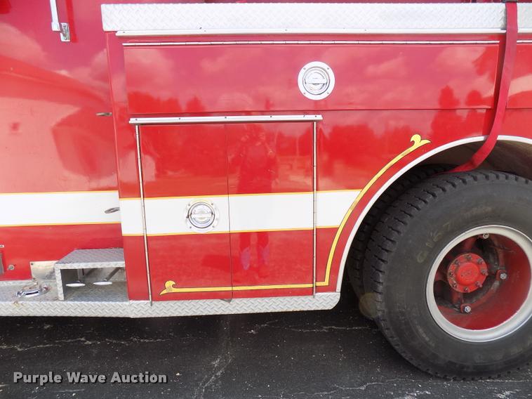 image for item DC4986 1980 GMC 7000 fire truck