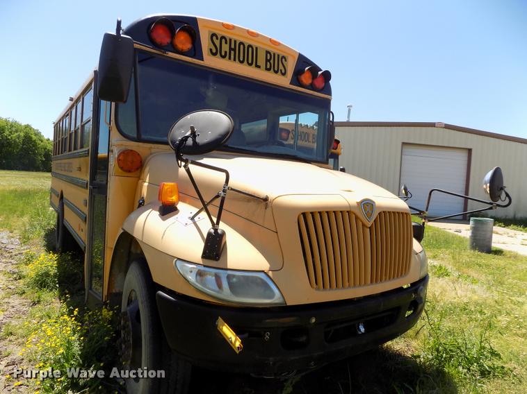 image for item DC7228 2007 International CE school bus