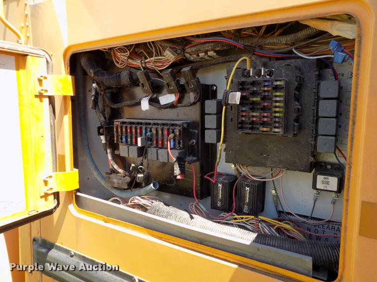 image for item DC7228 2007 International CE school bus