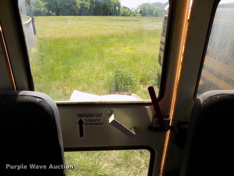 image for item DC7228 2007 International CE school bus