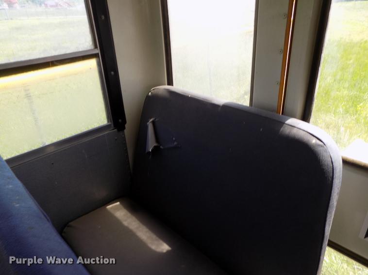 image for item DC7228 2007 International CE school bus