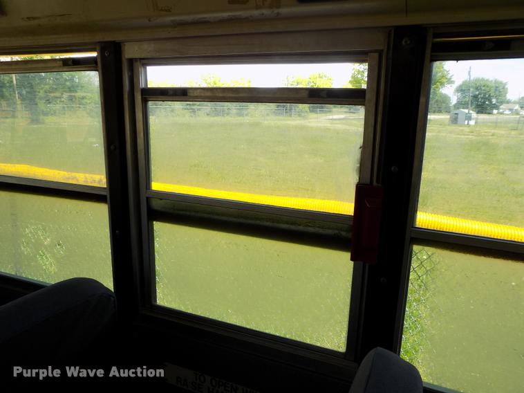 image for item DC7228 2007 International CE school bus