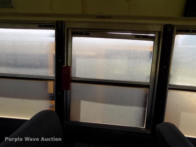 image for item DC7228 2007 International CE school bus