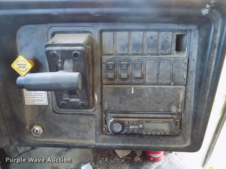 image for item DC7228 2007 International CE school bus