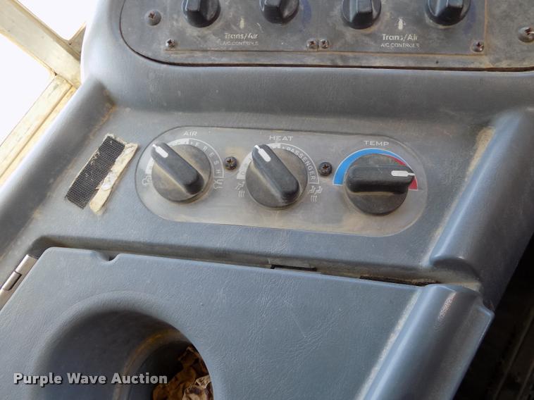 image for item DC7228 2007 International CE school bus