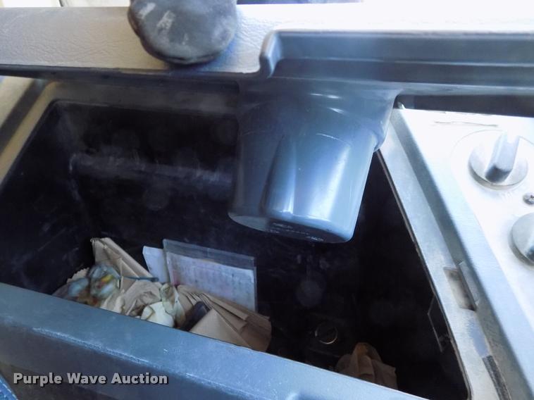 image for item DC7228 2007 International CE school bus