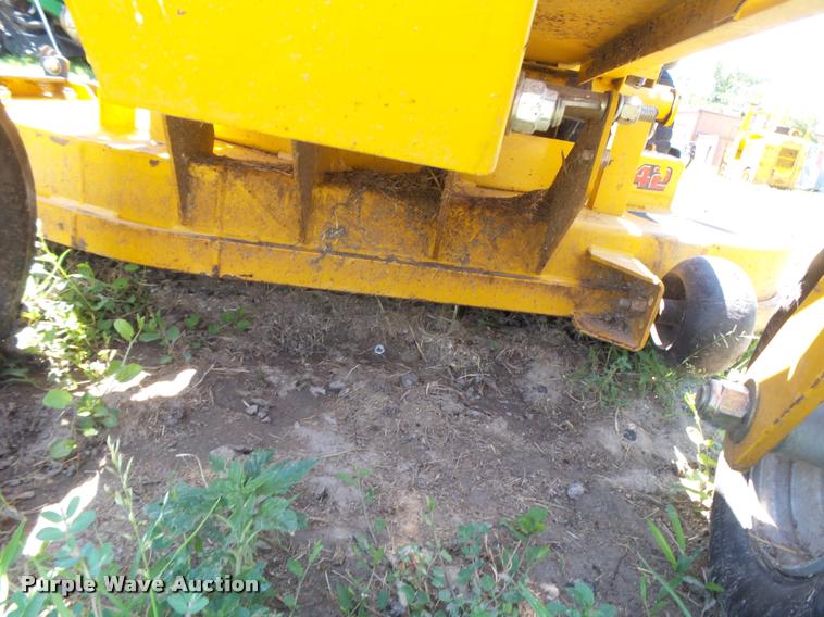 image for item DE9076 Hustler Mini Z ZTR lawn mower