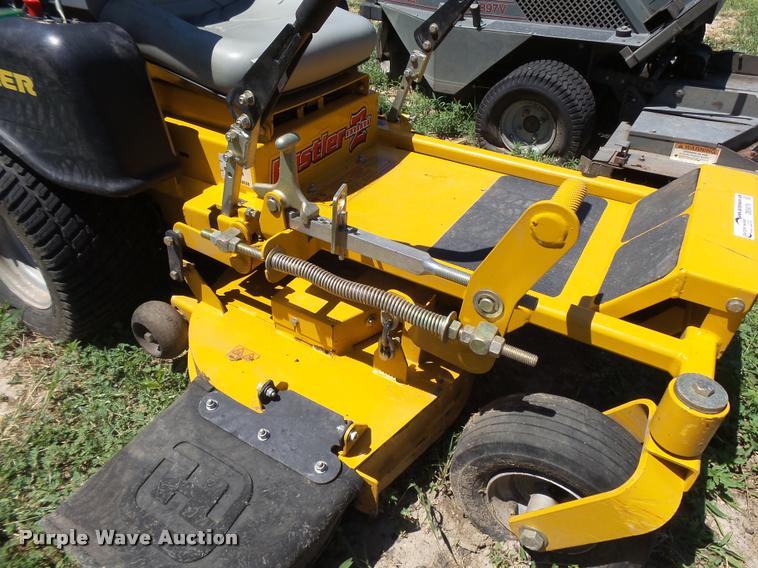 image for item DE9076 Hustler Mini Z ZTR lawn mower