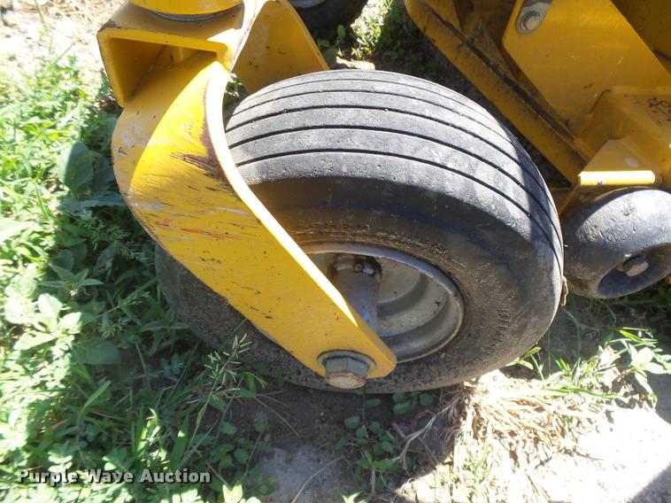 image for item DE9076 Hustler Mini Z ZTR lawn mower