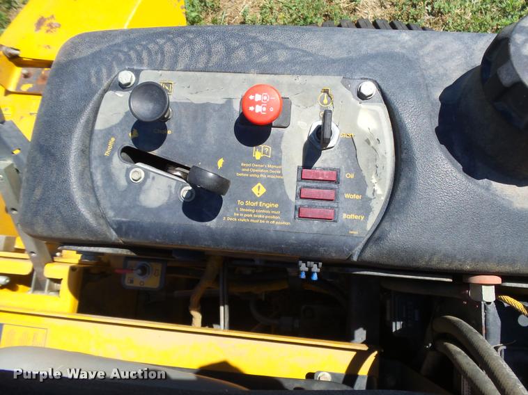 image for item DE9077 Hustler Super Z ZTR lawn mower