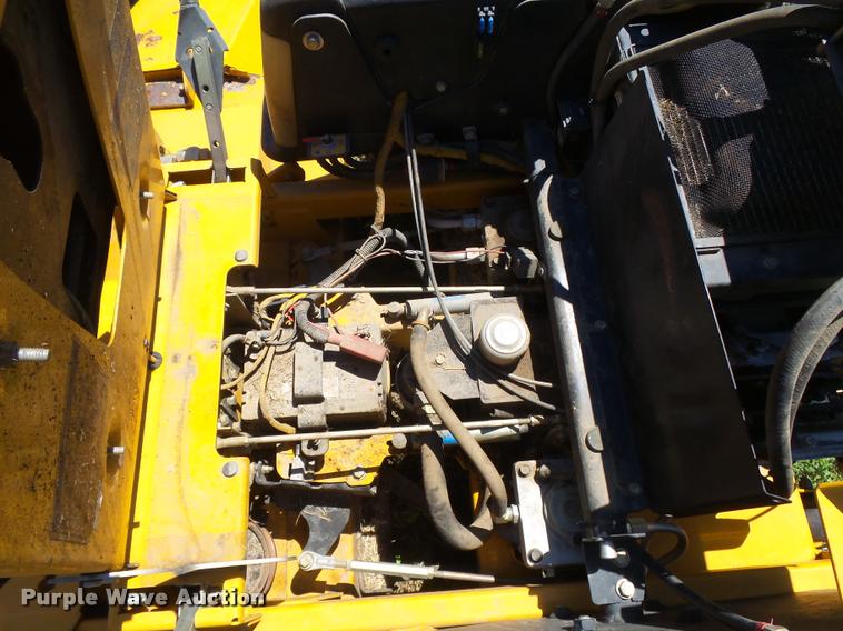 image for item DE9077 Hustler Super Z ZTR lawn mower