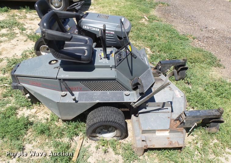 image for item DE9079 Grazer G1897V ZTR lawn mower