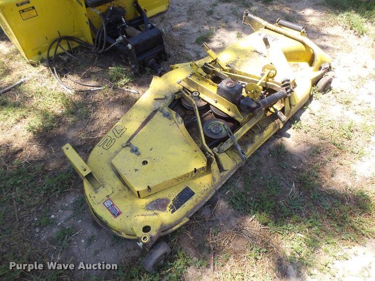 image for item DE9082 Lawn and garden equipment