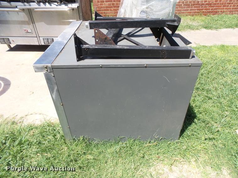 image for item DE9083 Restaurant equipment