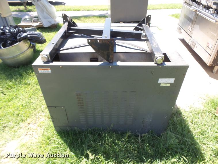 image for item DE9083 Restaurant equipment