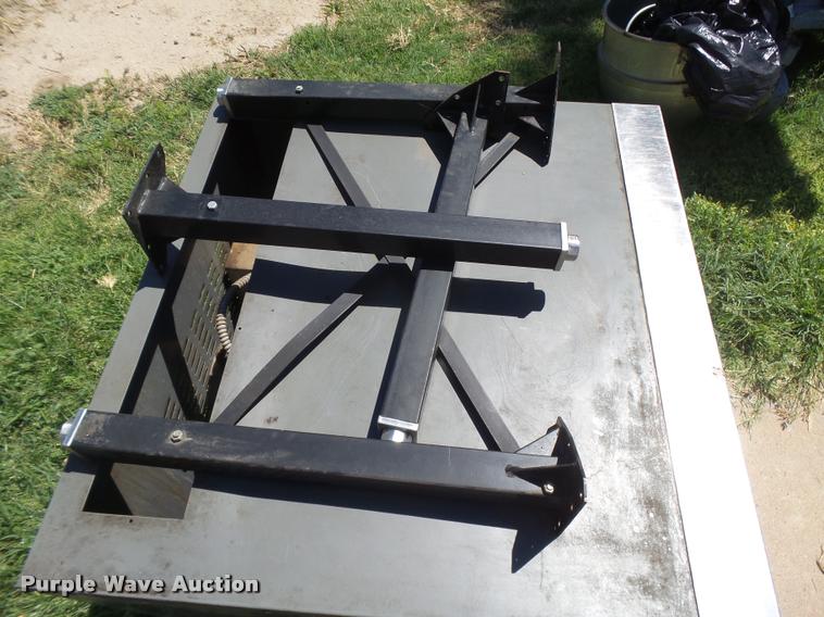 image for item DE9083 Restaurant equipment