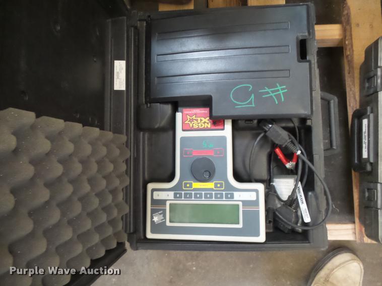 image for item DE9090 Automotive diagnostic equipment and test leads