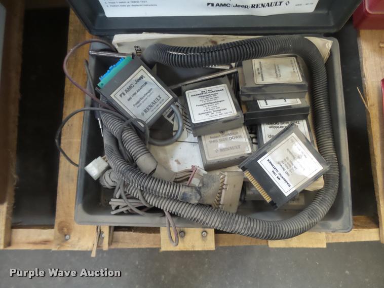 image for item DE9090 Automotive diagnostic equipment and test leads