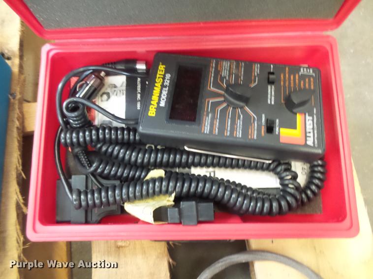 image for item DE9090 Automotive diagnostic equipment and test leads