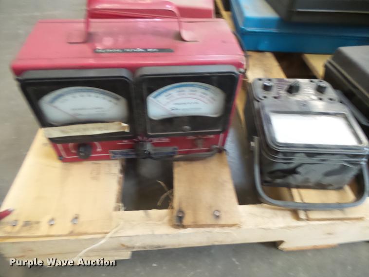 image for item DE9090 Automotive diagnostic equipment and test leads