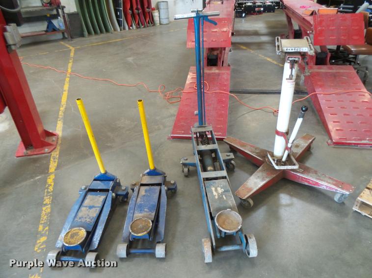 image for item DE9093 Tools